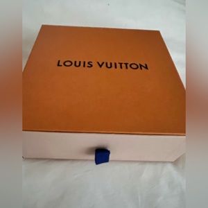 Louis Vuitton belt box